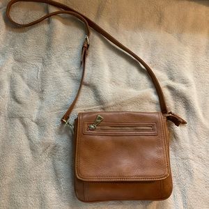 Tan crossbody purse